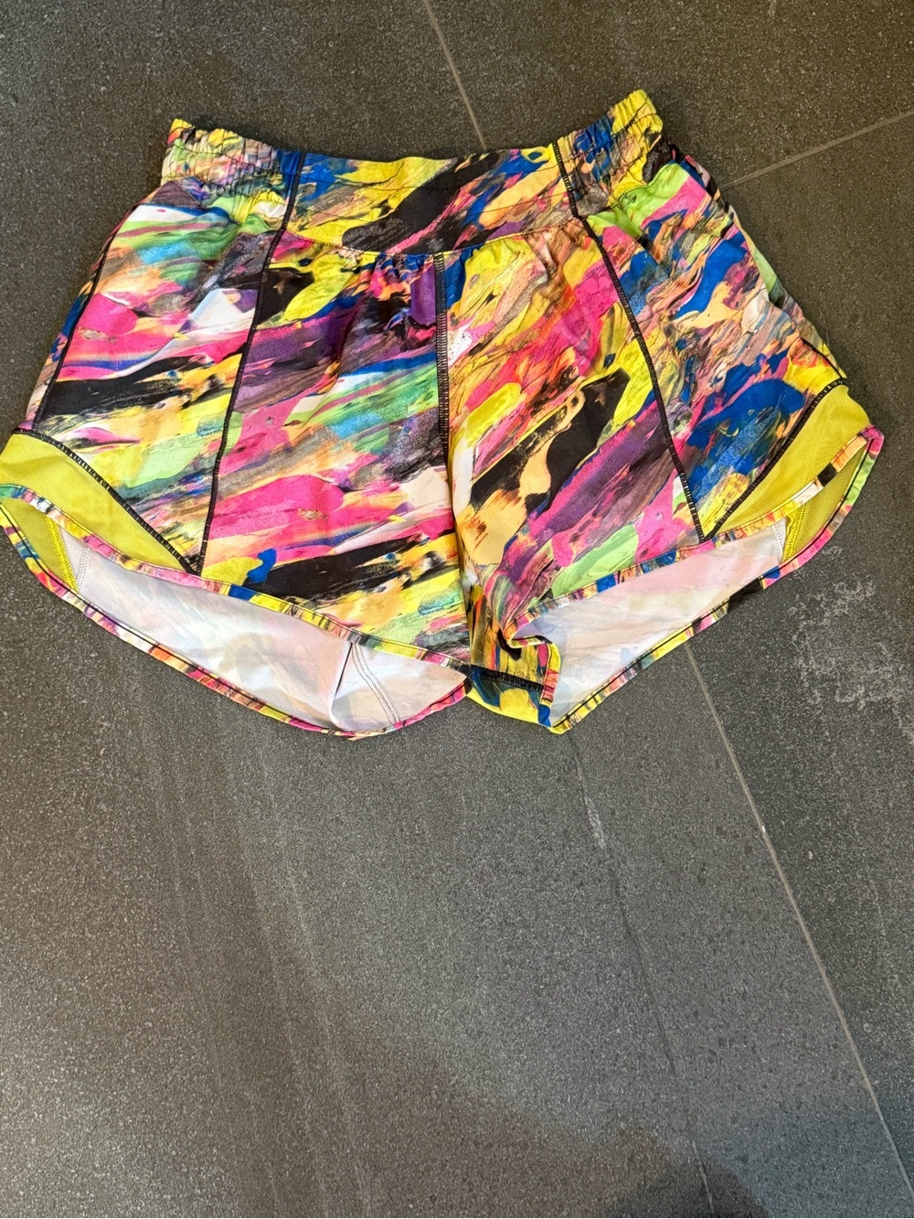 Lululemon Hotty Hot 4” Short